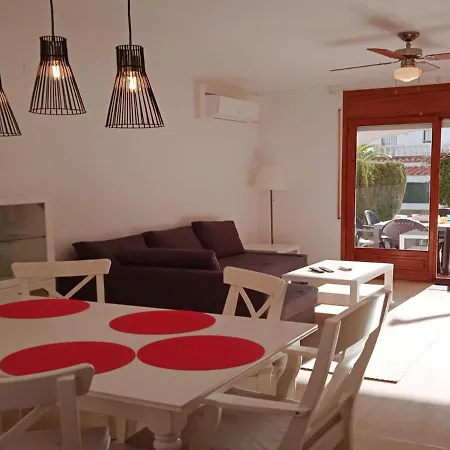 Villa Doree 208 *