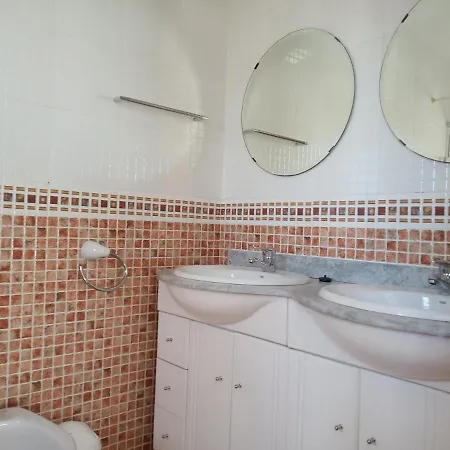 Villa Doree 208